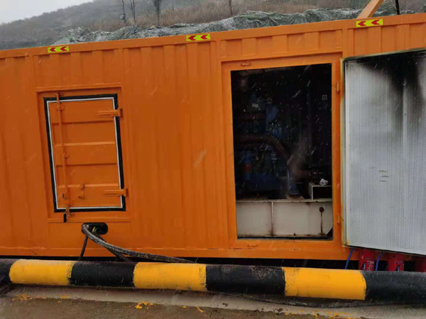 岱岳发电机出租 柴油发电机组电压低报警怎么办？
