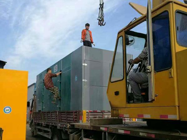 岱岳更换水冷式机油散热器密封件的操作流程是怎样的？
